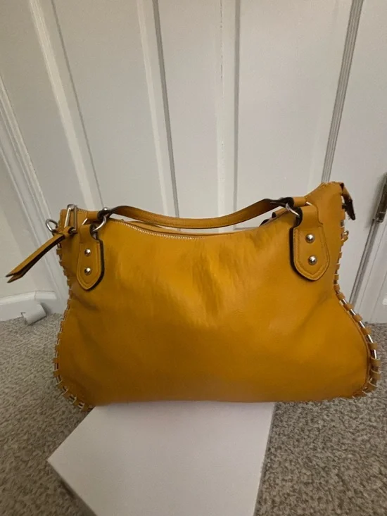 Jessica Simpson mustard hobo bag slouchy shoulder purse boho style - Picture 5 of 8